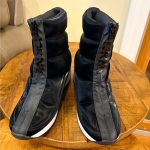 DKNY Black wedge Puffer Boots with Zipper